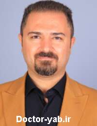 آرش نامداری