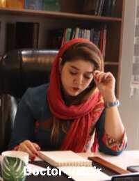 زهرا میرحسینی