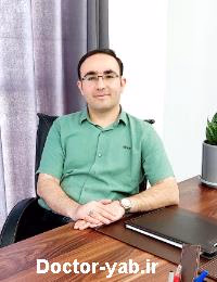 دکتر رضا داورنیا